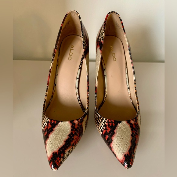 SEXY SNAKESKIN PUMP BLACK RED BEIGE BROWN NEUTRAL SIZE 8.5 ALDO SHOES FALL - Picture 6 of 9